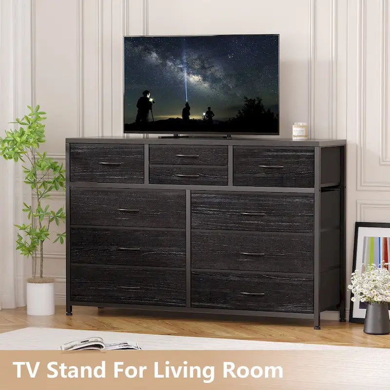 10 laatikon lipasto TV-tason kannella